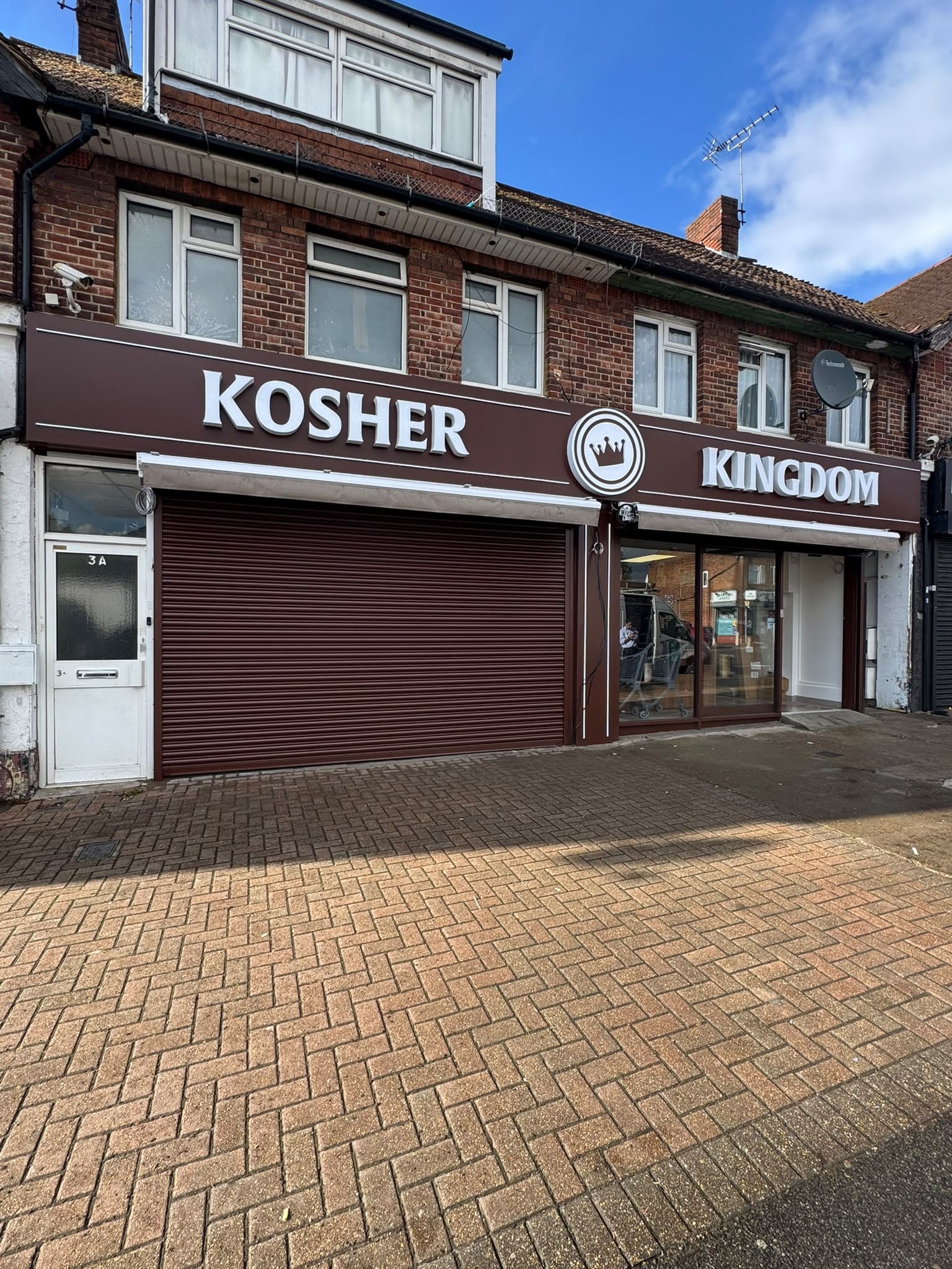 Commercial Shop Fronts & Security Shutters in Oxford OX1