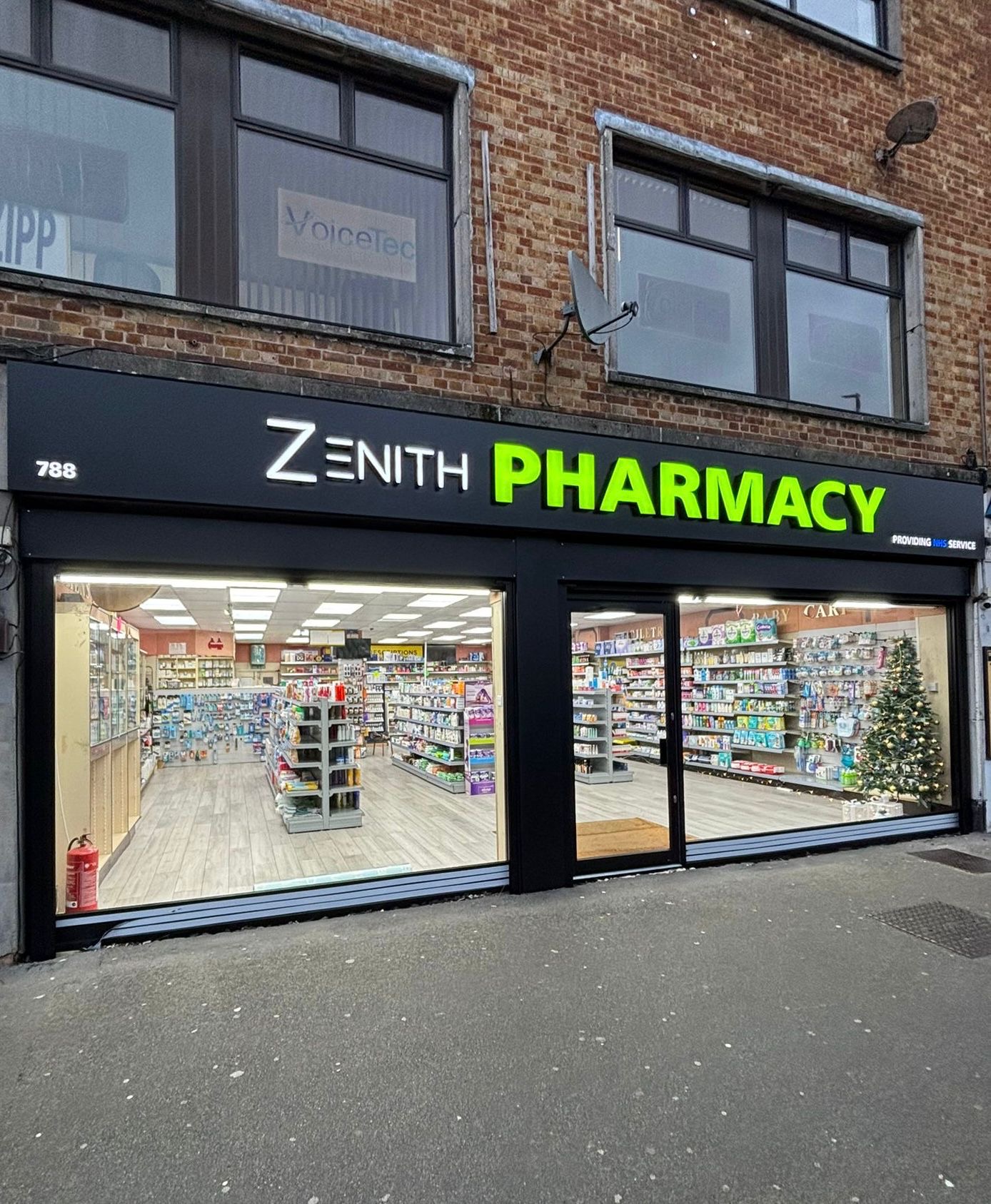 bespoke glass shopfront UK